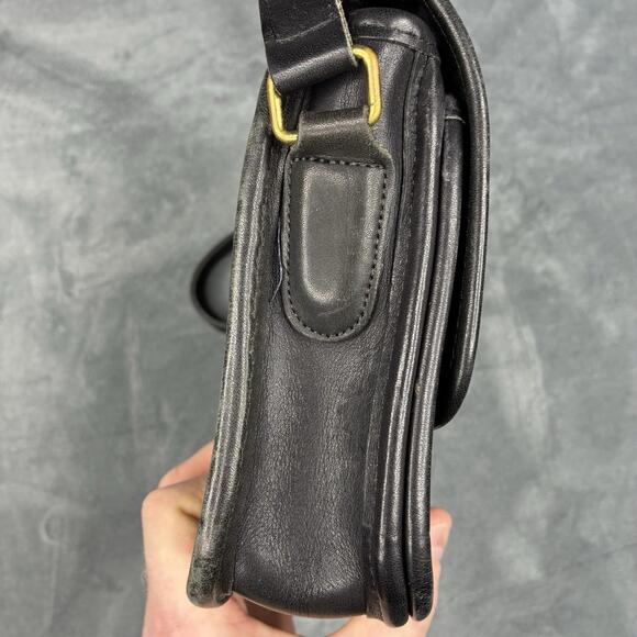 Vintage Coach Black Glove Tanned Leather Flap Crossbody Bag USA Made 0659-112 - Picture 5 of 15